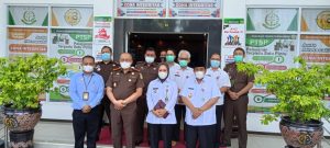 Mampu Kembalikan Aset Negara dan Ungkap Korupsi, Kejari Diberi Penghargaan Bupati