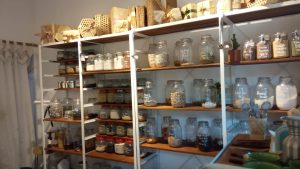 Peony Eco House: Toko Curah yang Mengampanyekan Gerakan Mengurangi Sampah Plastik