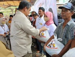 Partai Gerindra Salurkan 15 Ribu Paket Sembako ke Korban Banjir di Wilayah Jawa Tengah